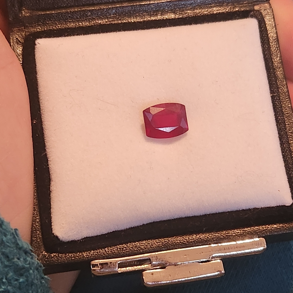 2.7ct Burmese Ruby